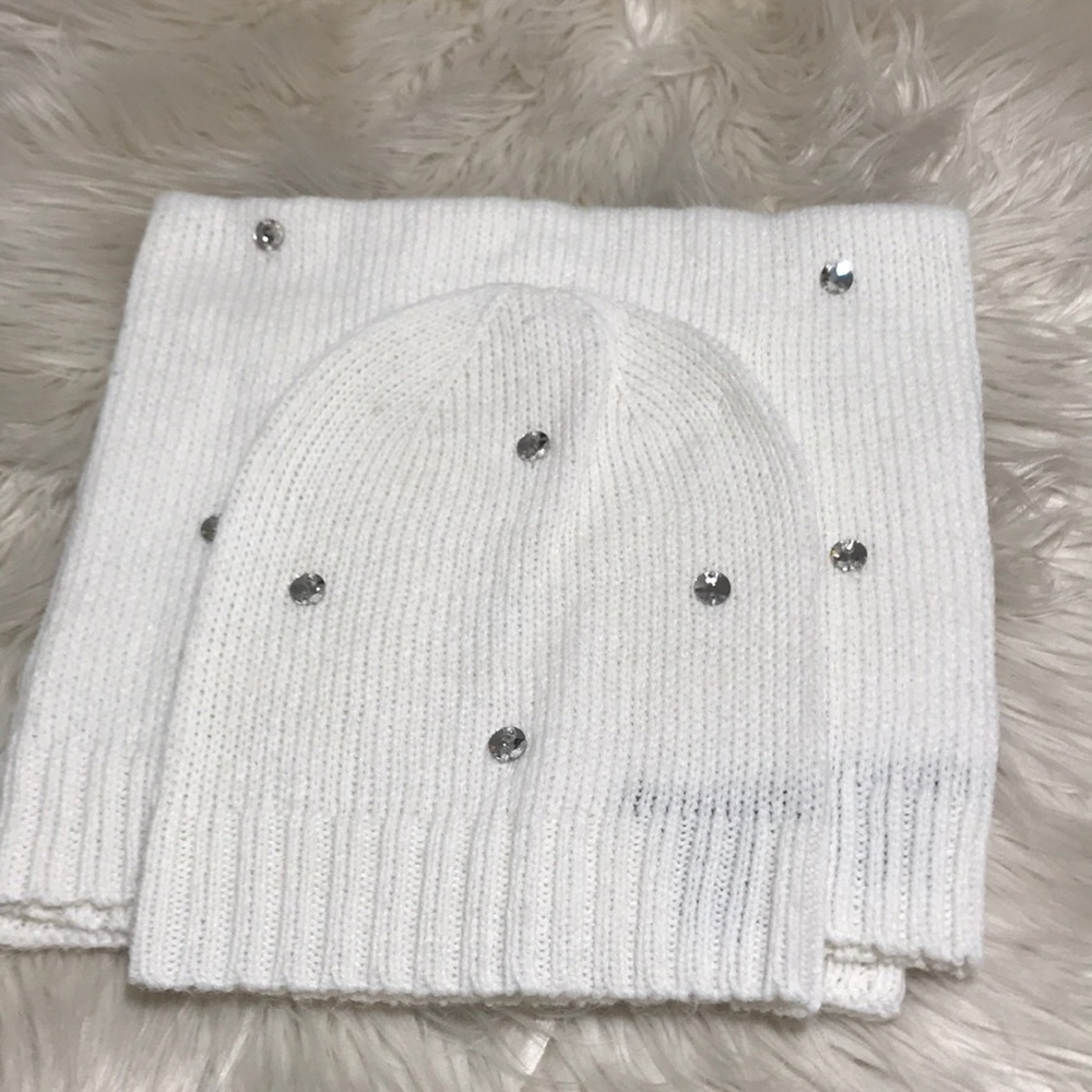 Victoria Secret beanie and scarf